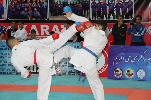 تصویر در مردان ایران قهرمان پیکارهای بین‌المللی کاراته در یزد شدند