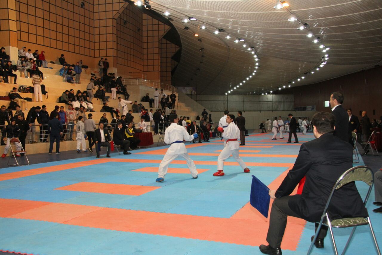 تصویر در تشکیل جلسه هیئت رئیسه سازمان لیگ کاراته برای شروع مسابقات